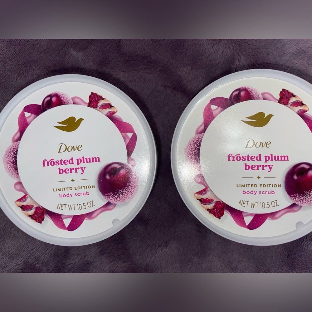 NEW - Set of 2 Holiday Treats Collection - Dove Frosted Plum Berry Body Scrubs